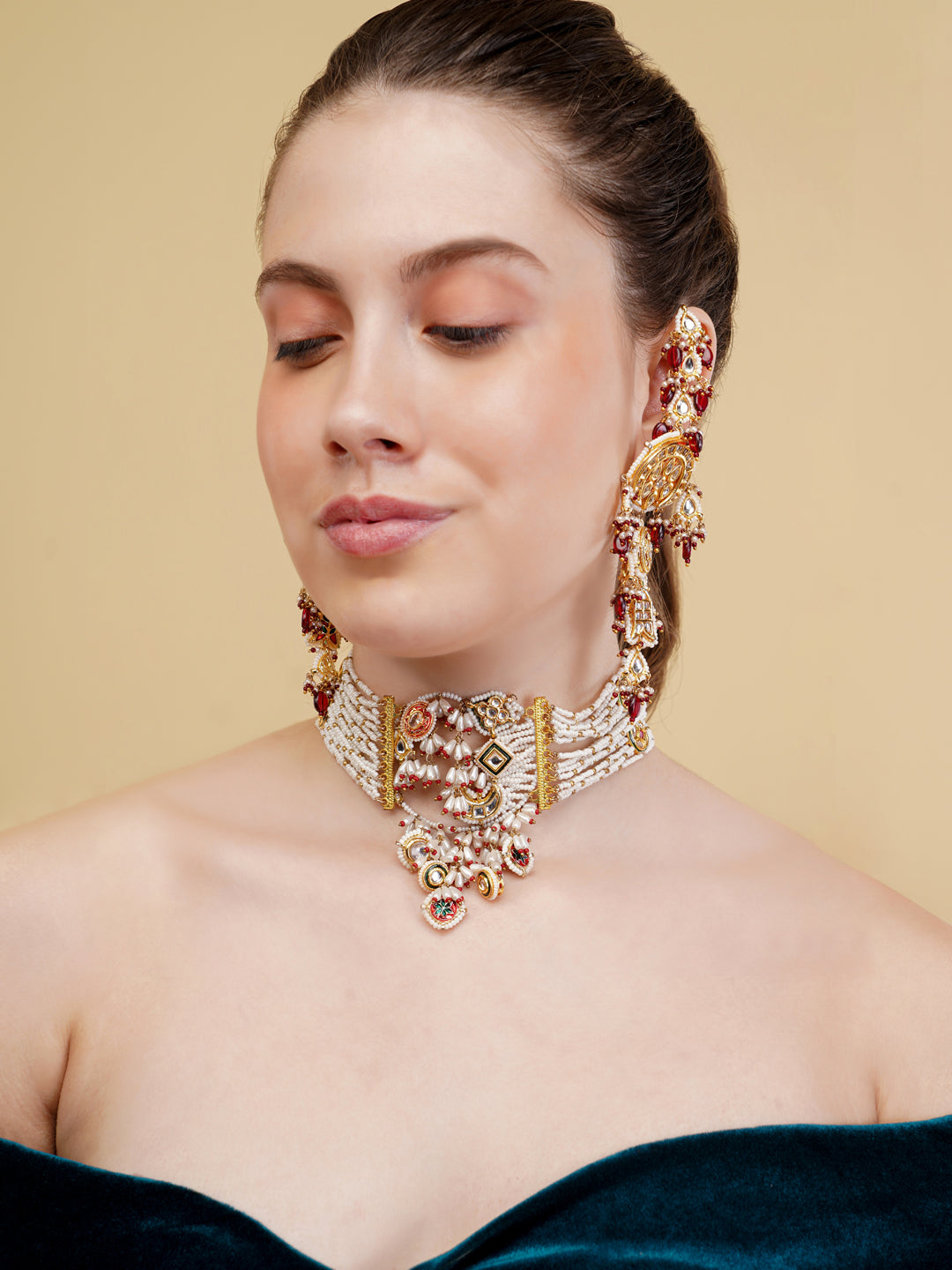 Masterpiece kundan and pearl amalgmation Choker with adjustable chain