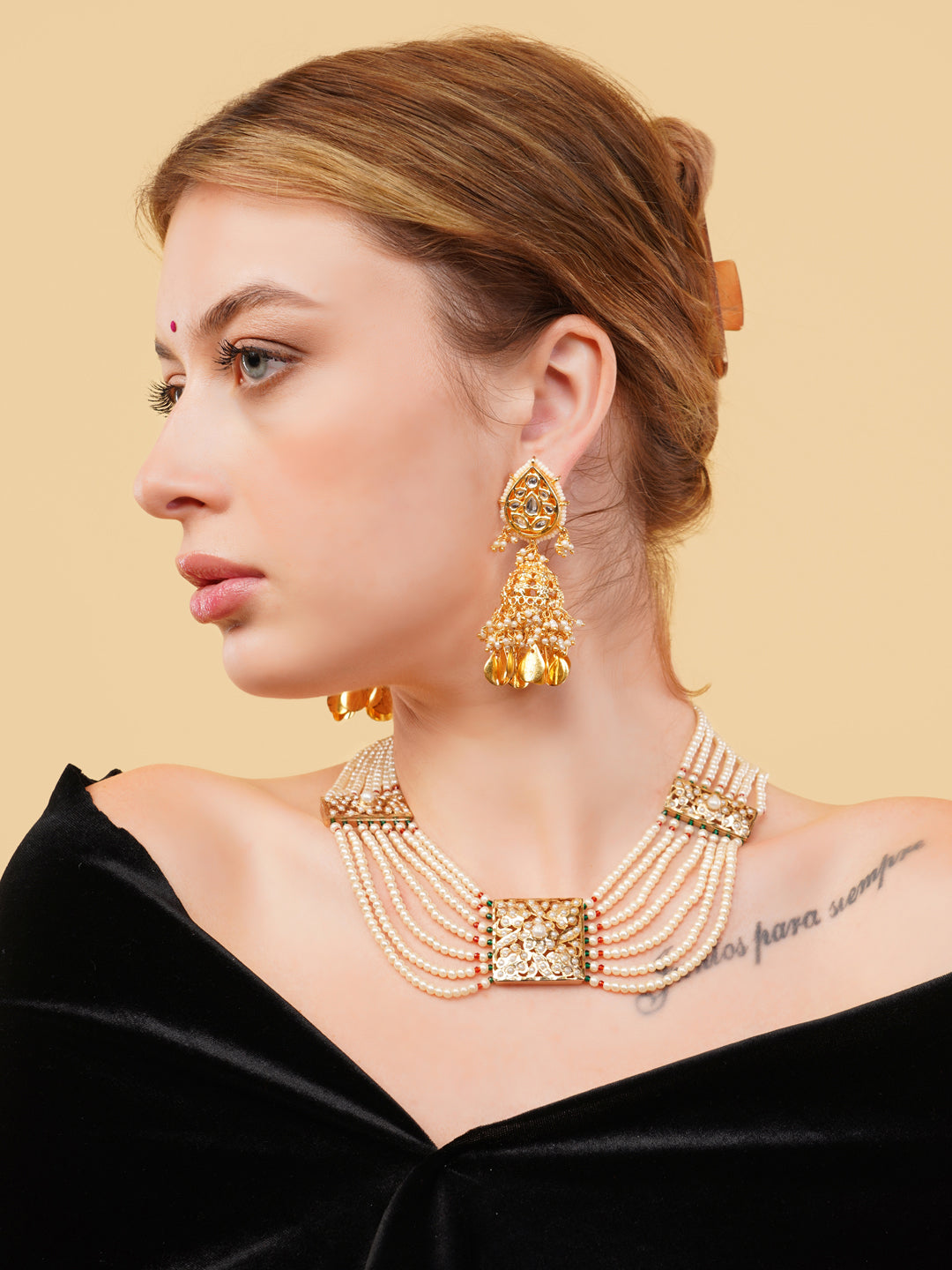 Jadau Necklace with pearls lines and handmade adjustable dori