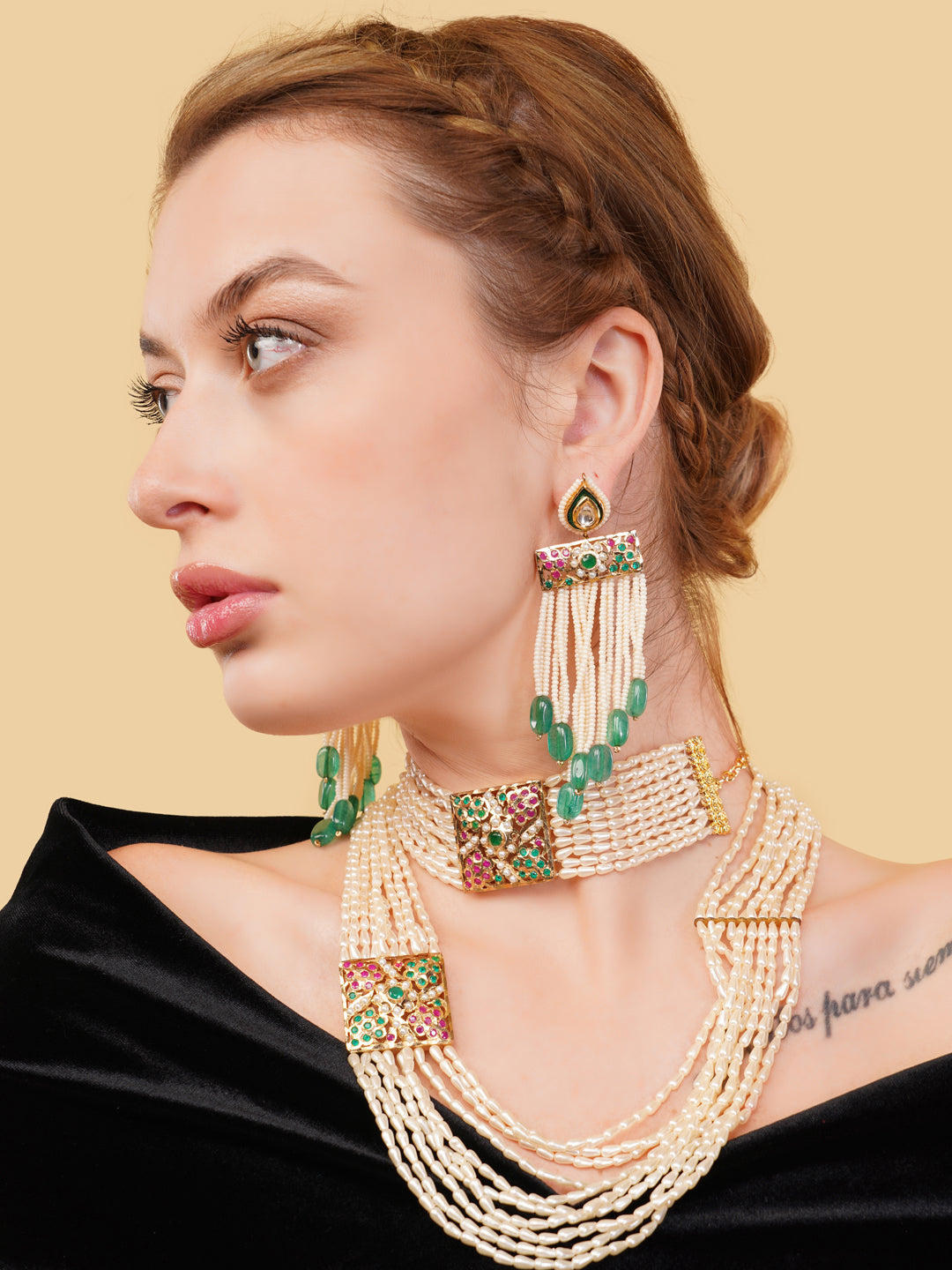 Jadau Setting Choker with Pearl lines and Adjustable Chain