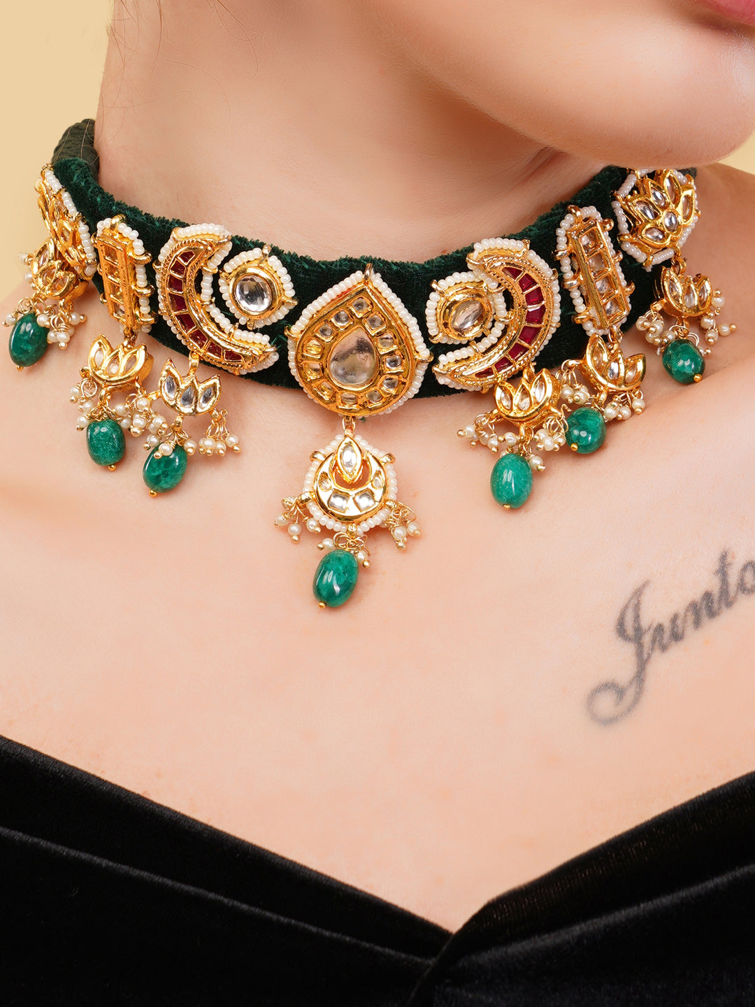 Kundan Chokar with handmade dori nad muti shape tikras