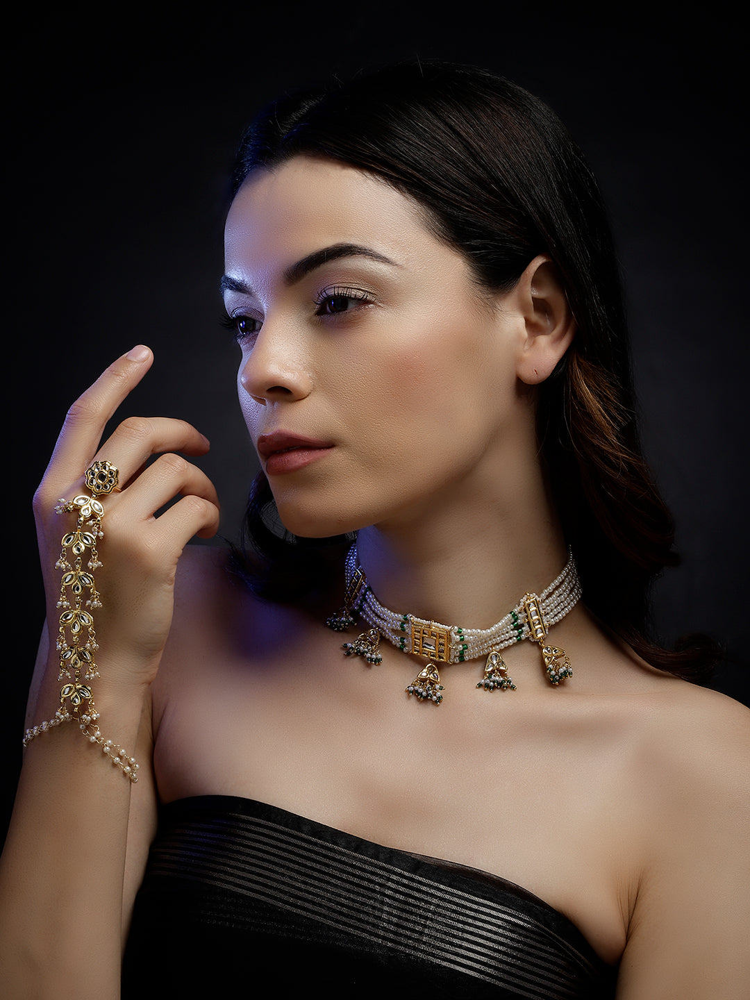 Kundan Necklace with Pearls Strings and kundan hangings