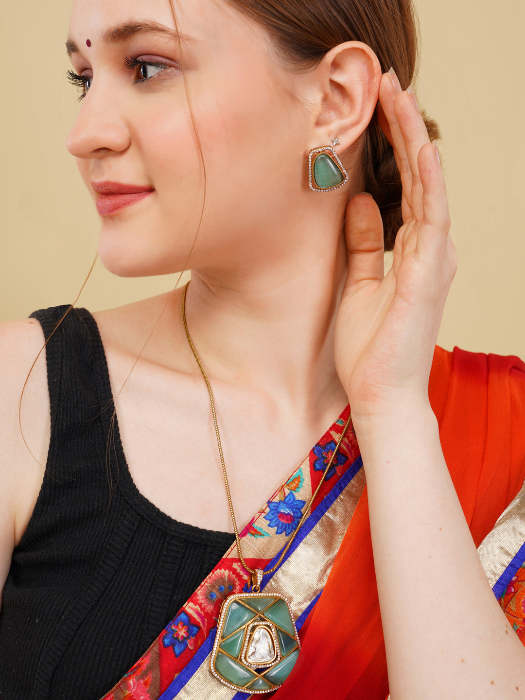Green and Gold Moissanite Stones used with Stripe design Necklace and earrings set from Dugristyle Ruhaniyat By Dugran