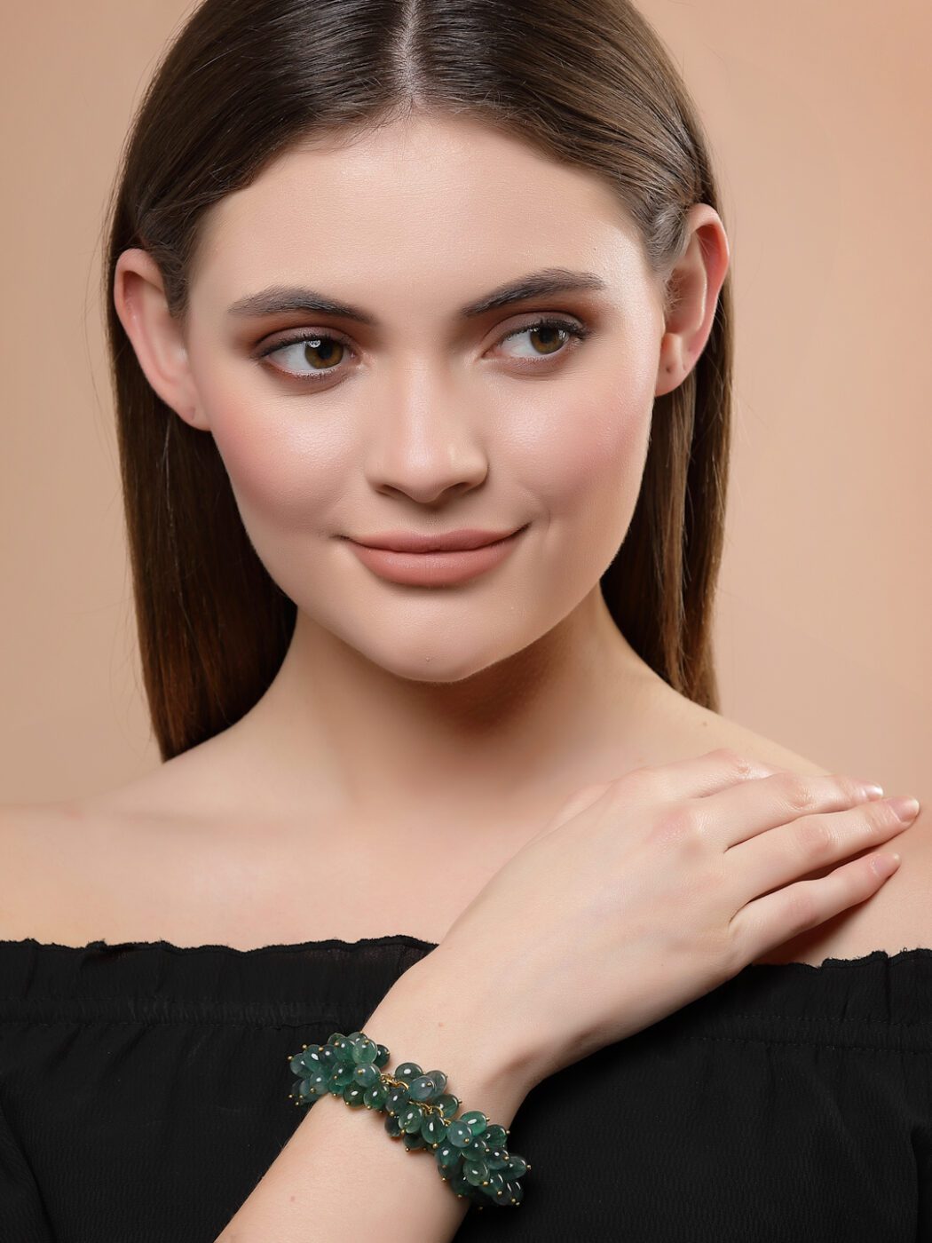Designer Emerald Green Gold Polish Diamond Bracelet