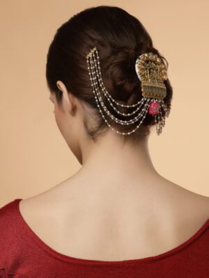 Vidya Balan's Half Up Loop Bun Hairstyle Is Perfect To Flaunt On Promise  Day - Boldsky.com